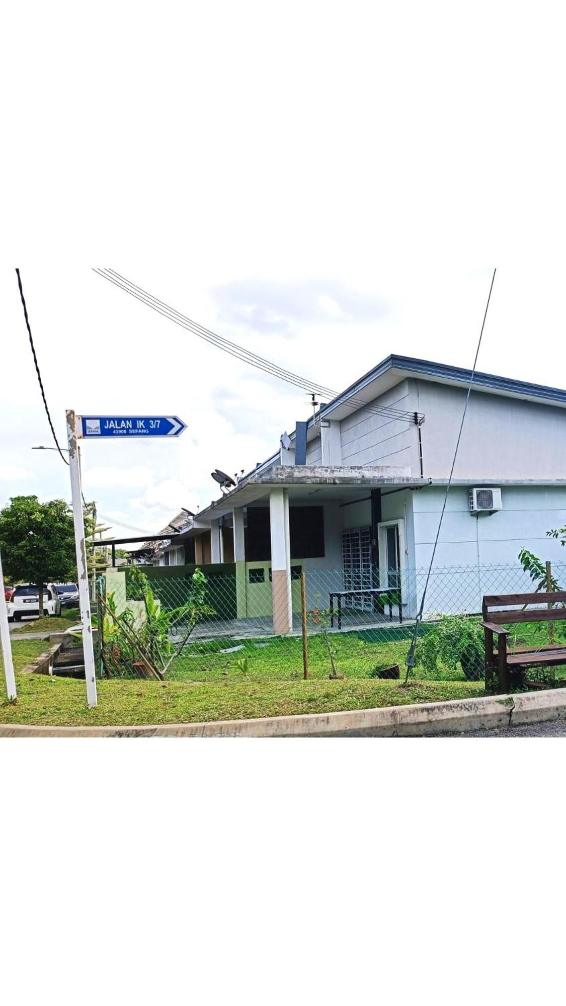Homestay Lestari Klia Sepang Dış mekan fotoğraf