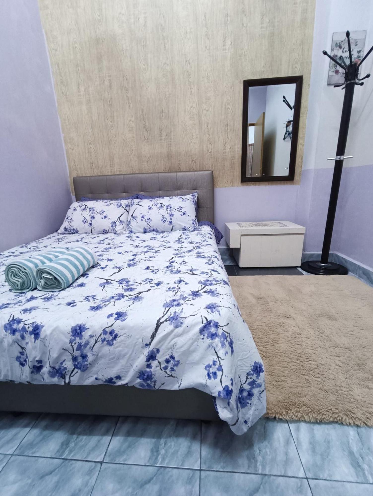 Homestay Lestari Klia Sepang Dış mekan fotoğraf